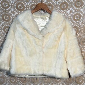 Elegant Vintage Cream Faux Fur Jacket